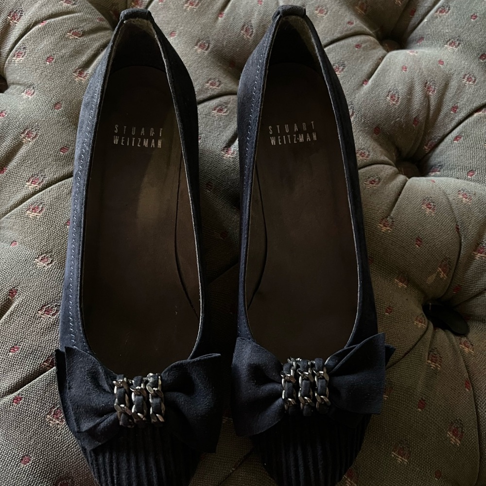stuart weitzman shoe for women size 6 like new I accept offers